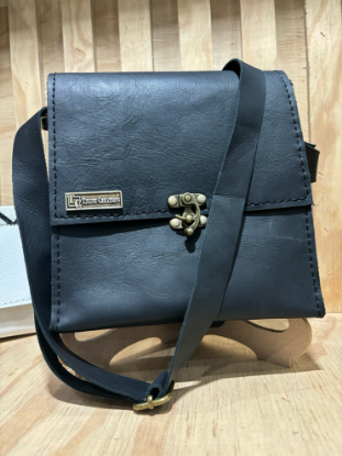 Picture of Man’s Cross Body