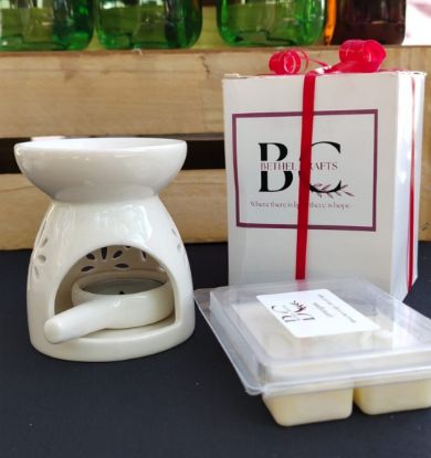 Picture of Soy Wax Melts Set (Oil burner and Wax Melts) 